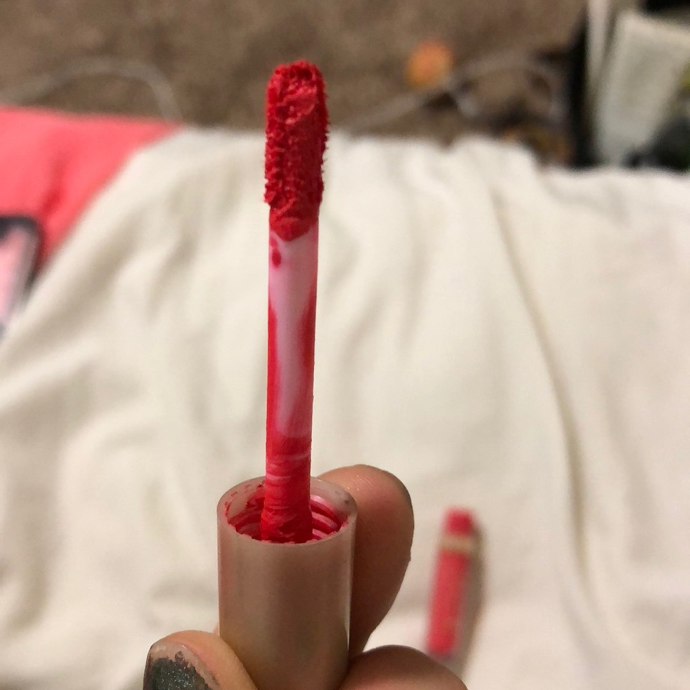 makeup - Picture 2 of 2